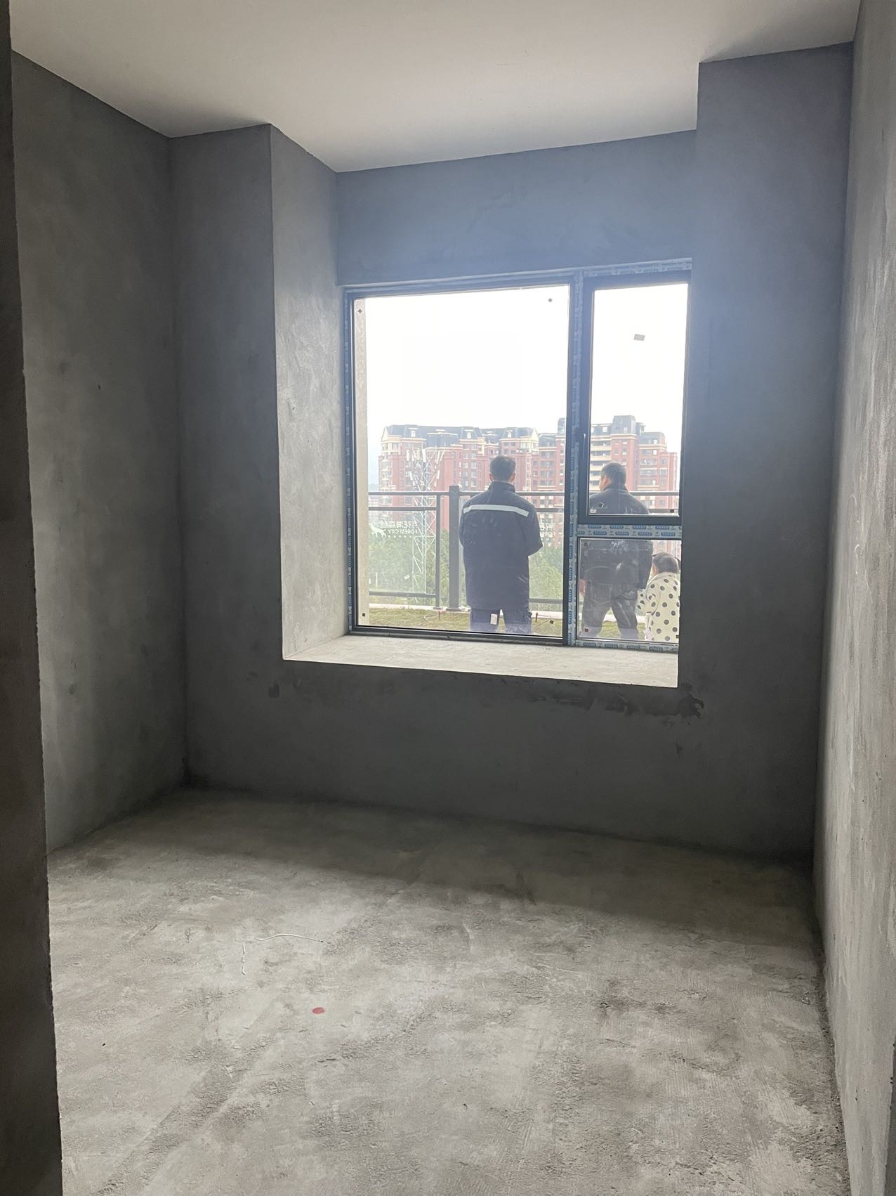 花海森林，3室2厅2卫，91.92㎡，毛坯，售价48万 二手房