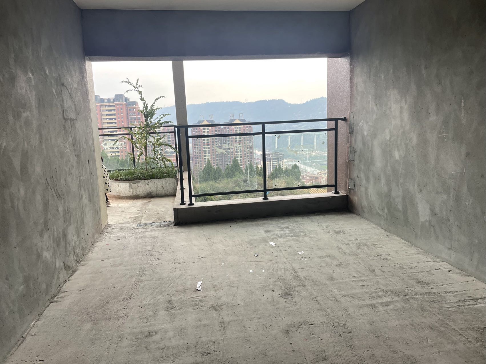 花海森林，3室2厅2卫，91.92㎡，毛坯，售价48万 二手房