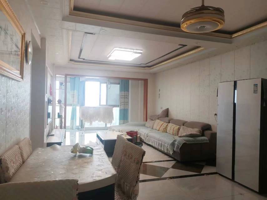 乐湾御府，2室2厅2卫，101㎡，普装，租金13000元/年 租房