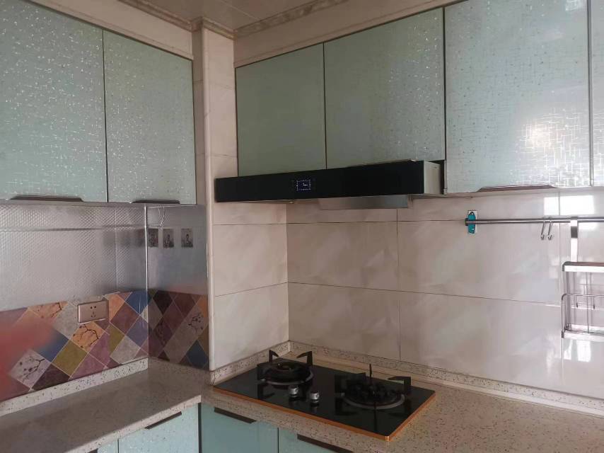 乐湾御府，2室2厅2卫，101㎡，普装，租金13000元/年 租房