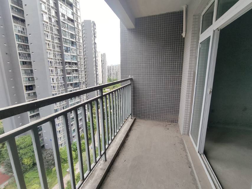 文锦苑，3室2厅2卫，103.00㎡，毛坯，售价28.00万 二手房