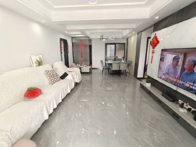 优筑 . 欧洲城，4室2厅2卫，111㎡，精装，售价88万