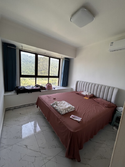 乐湾御府，3室2厅2卫，97.50㎡，租金15000.00元/年