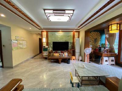 中交.王府景，4室2厅2卫，132.00㎡，售价120.00万