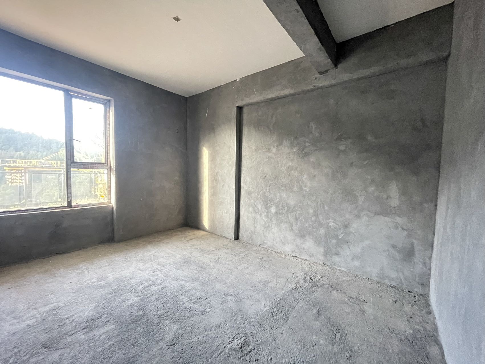 花海森林，4室2厅2卫，118㎡，售价60万 二手房