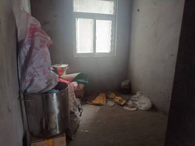 文锦苑，4室2厅2卫，120㎡，售价43万