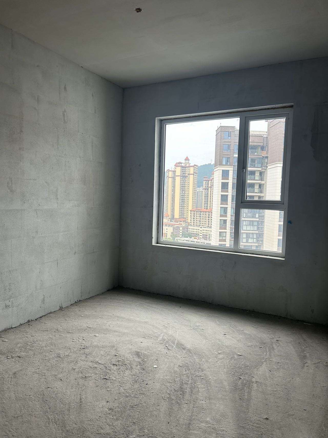 阳光东方府，3室2厅2卫，88.93㎡，售价38万 二手房