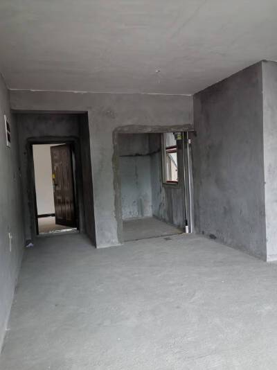 西锦苑，3室2厅2卫，98.00㎡，售价25万