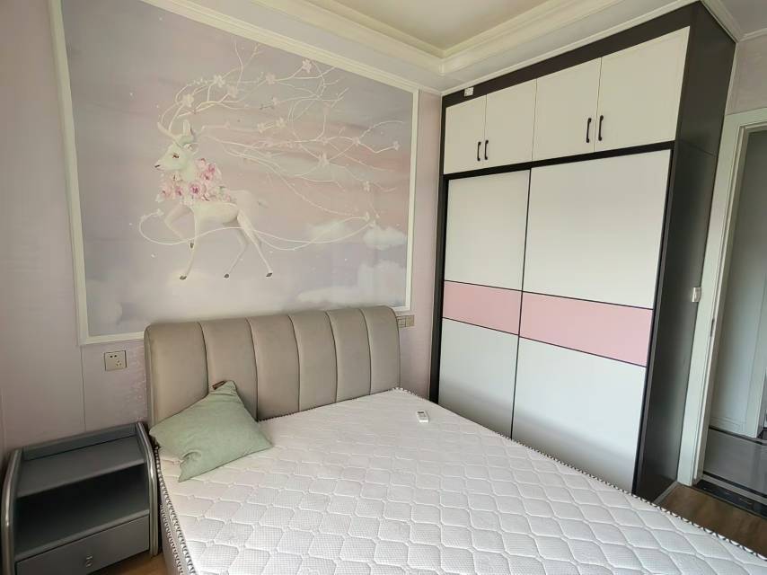 乐湾御府，3室2厅2卫，97㎡，租金16000元/年 租房