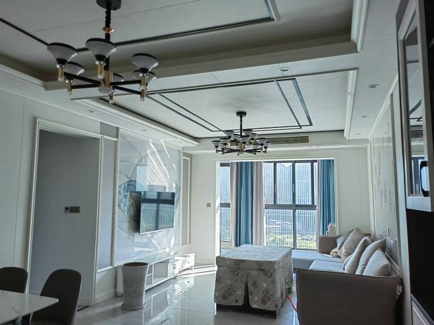 乐湾御府，3室2厅2卫，97㎡，租金16000元/年 租房