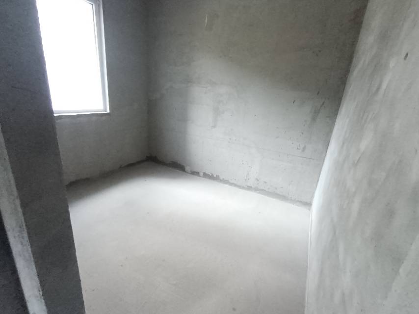 西锦苑，3室2厅2卫，102㎡，售价32万 二手房