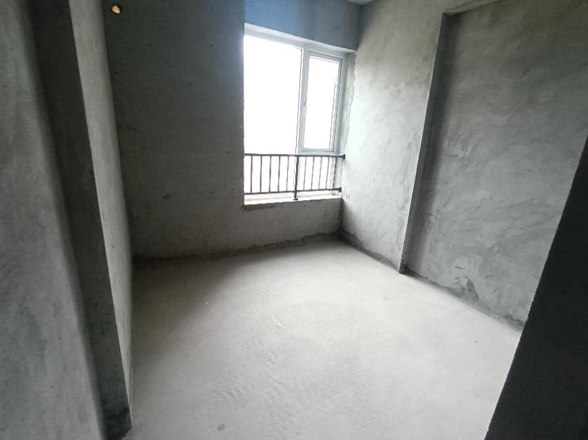 西锦苑，3室2厅2卫，102㎡，售价32万 二手房