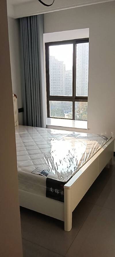 江南尚城一期，3室2厅2卫，120㎡，售价73.8万