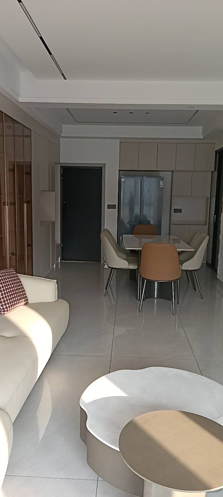 江南尚城一期，3室2厅2卫，120㎡，售价73.8万 二手房