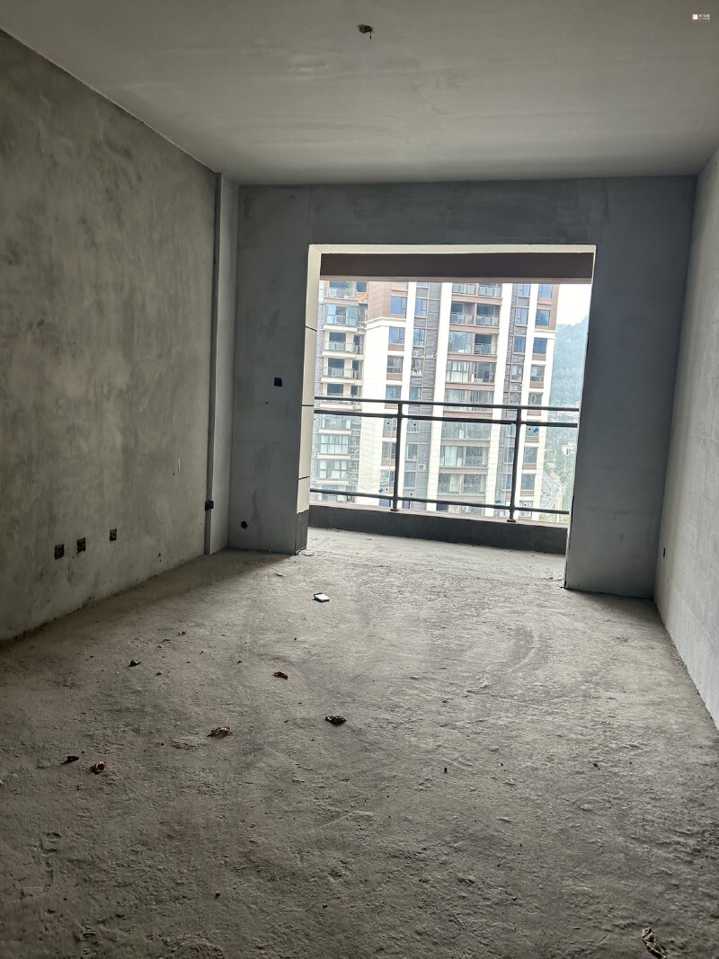 阳光东方府，3室2厅2卫，90.59㎡，售价35.00万 二手房