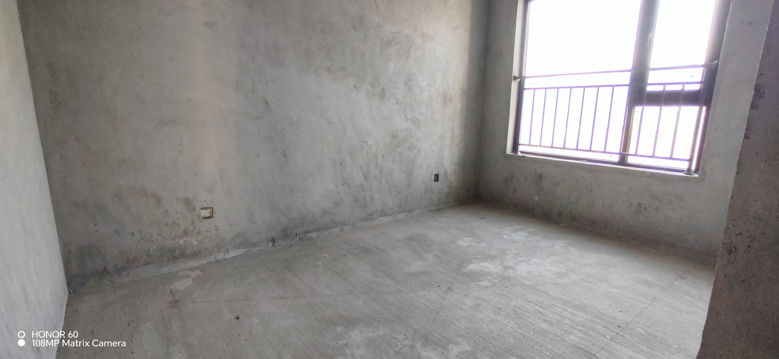 津湖壹号，3室2厅2卫，106㎡，售价65万 二手房