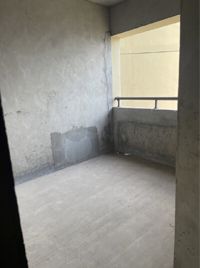 乐湾御府，3室2厅2卫，96㎡，售价35万