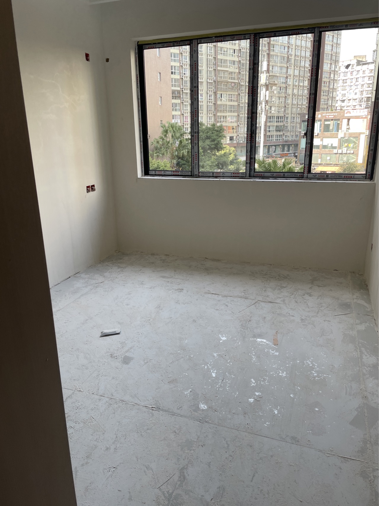 蓝湾国际D区，4室2厅3卫，116㎡，售价78.8万 二手房