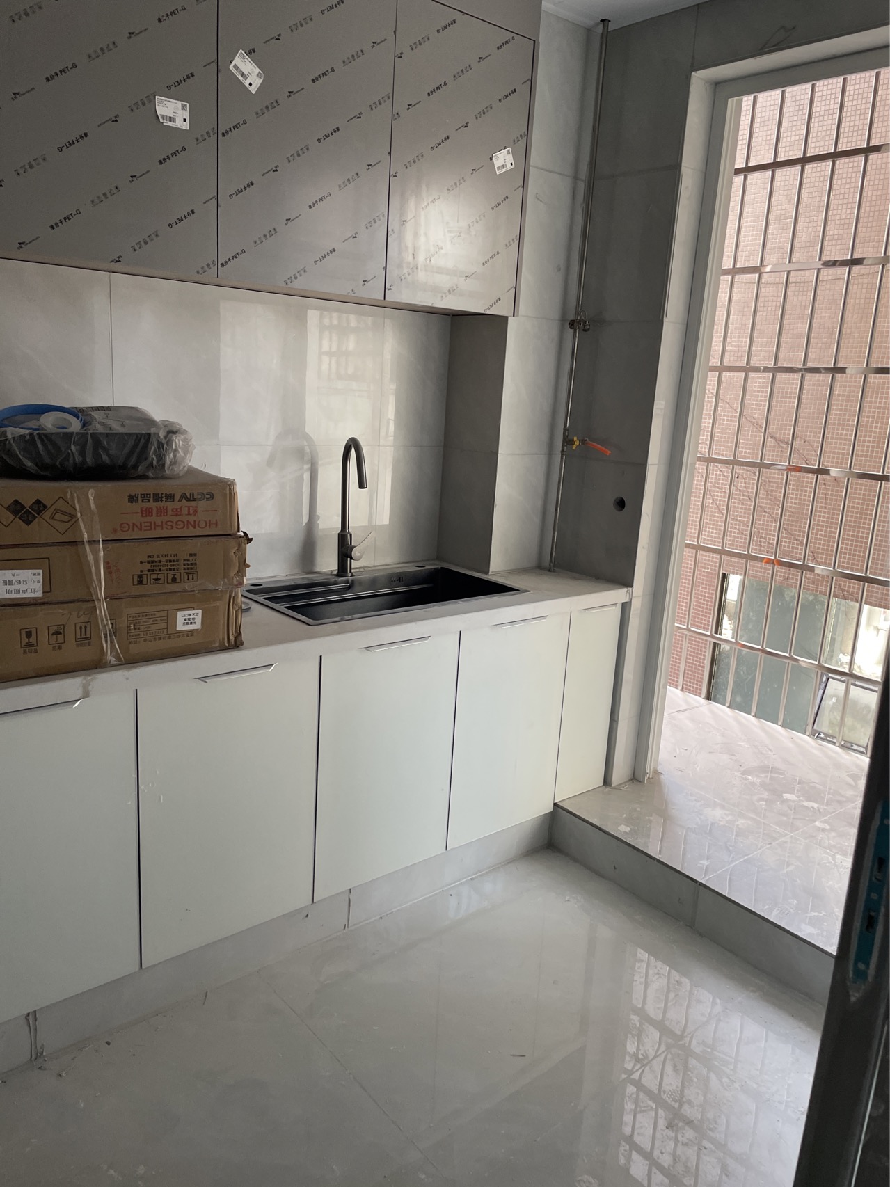 蓝湾国际D区，4室2厅3卫，116㎡，售价78.8万 二手房