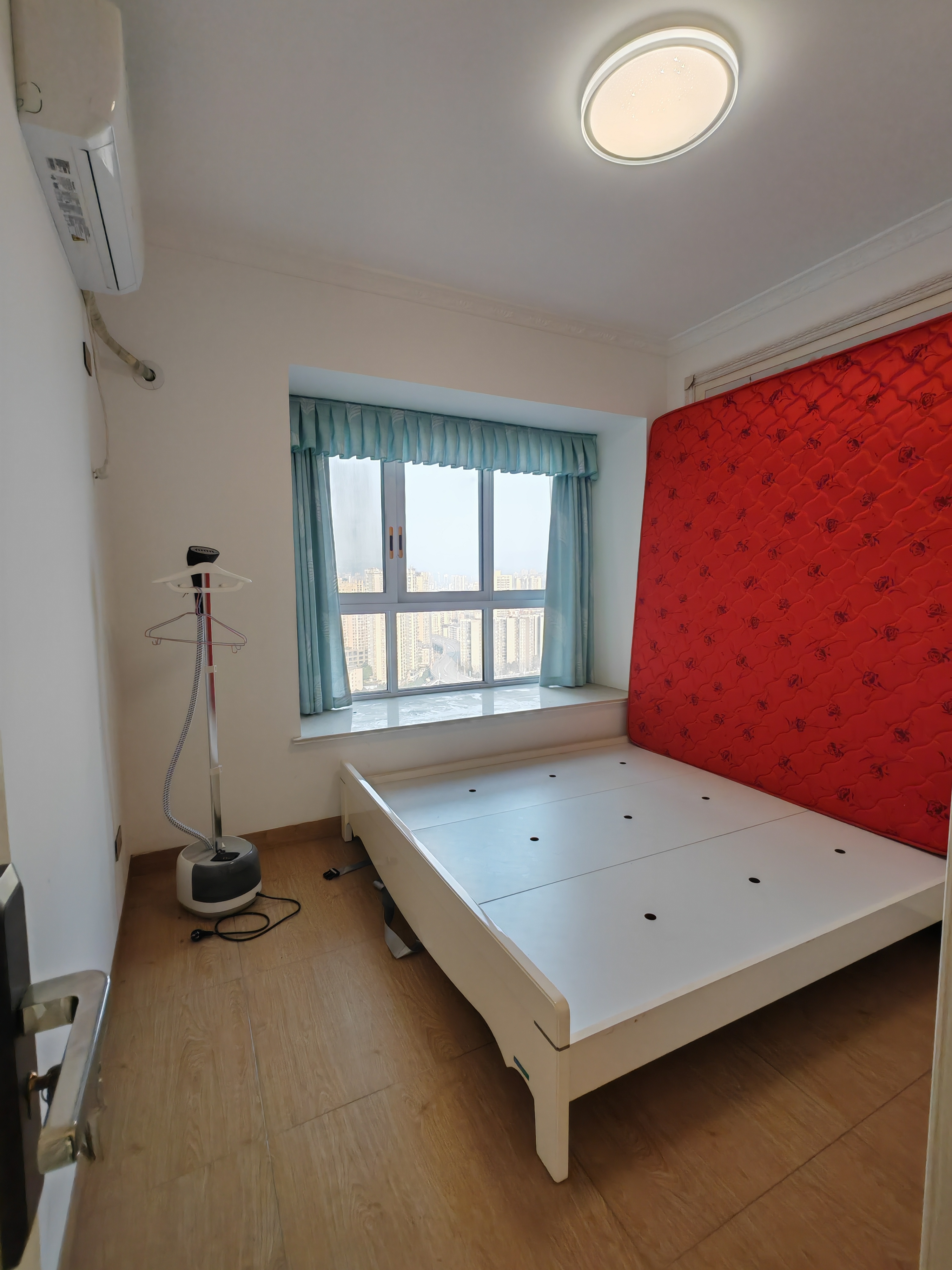 中交.王府景，4室2厅2卫，135.70㎡，售价92万 二手房