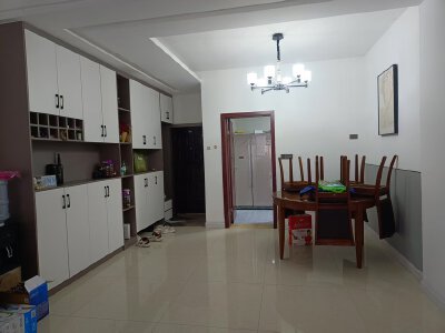 坝中名园，3室2厅2卫，112㎡，售价68.80万