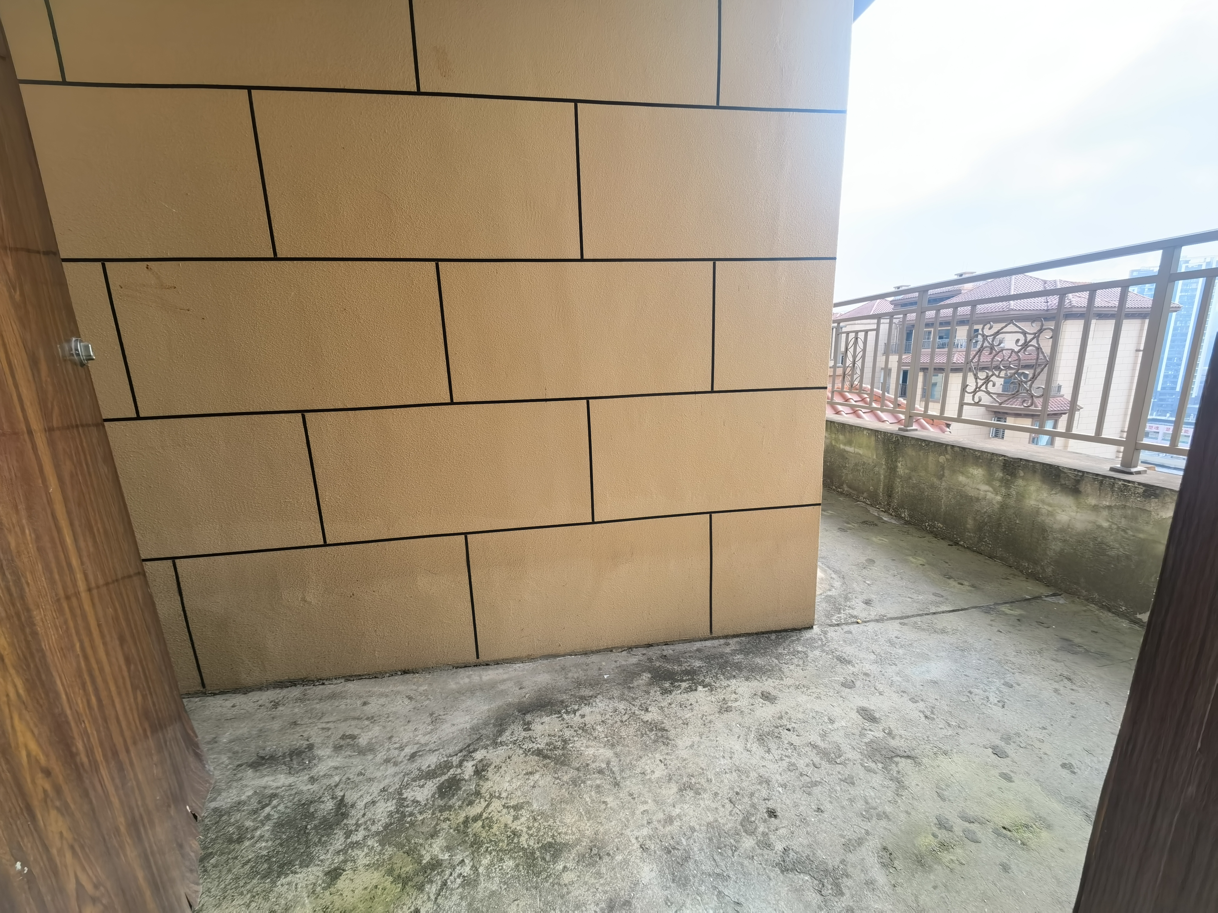 优筑 . 欧洲城，4室2厅2卫，177.84㎡，售价83.80万 二手房