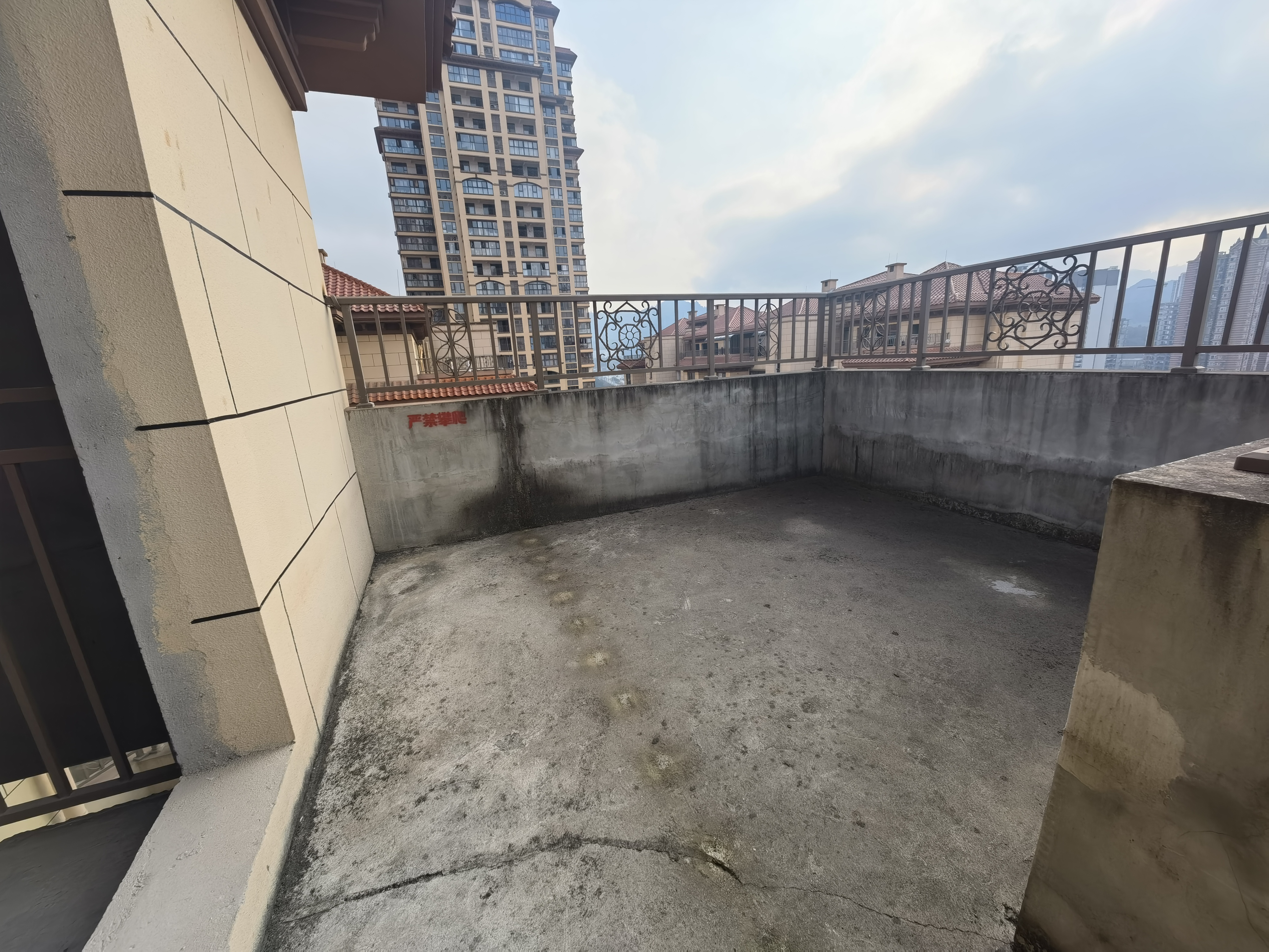 优筑 . 欧洲城，4室2厅2卫，177.84㎡，售价83.80万 二手房