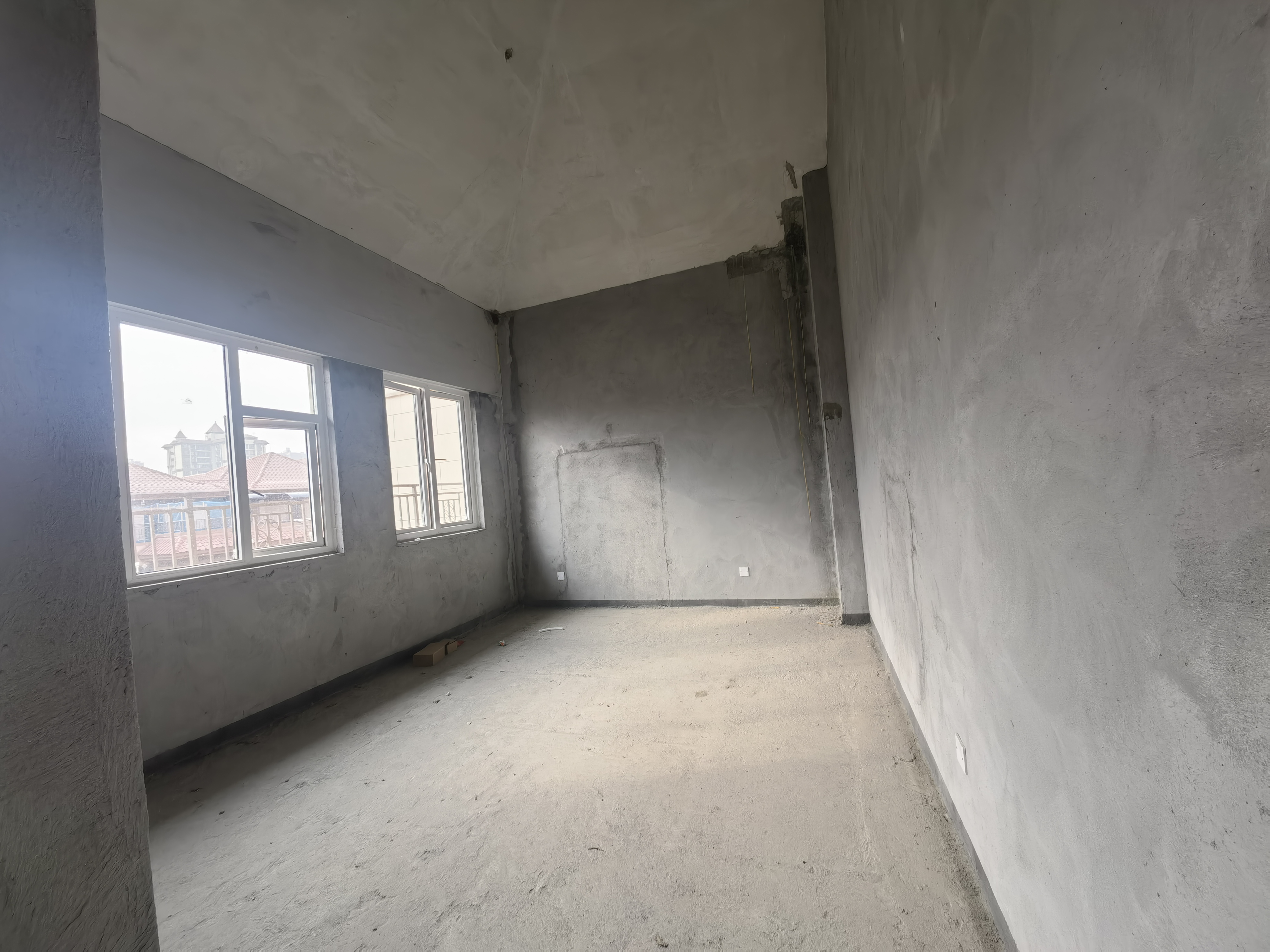 优筑 . 欧洲城，4室2厅2卫，177.84㎡，售价83.80万 二手房