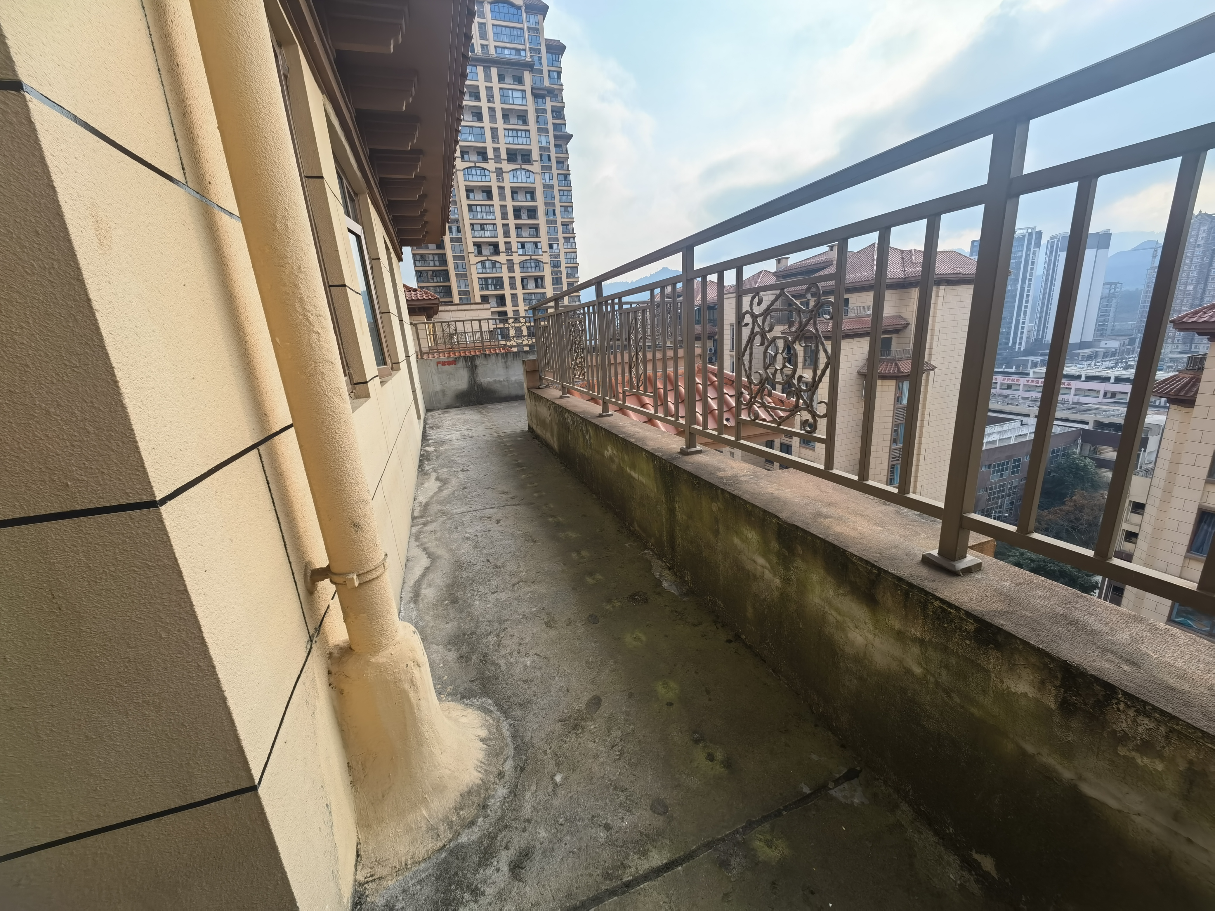 优筑 . 欧洲城，4室2厅2卫，177.84㎡，售价83.80万 二手房