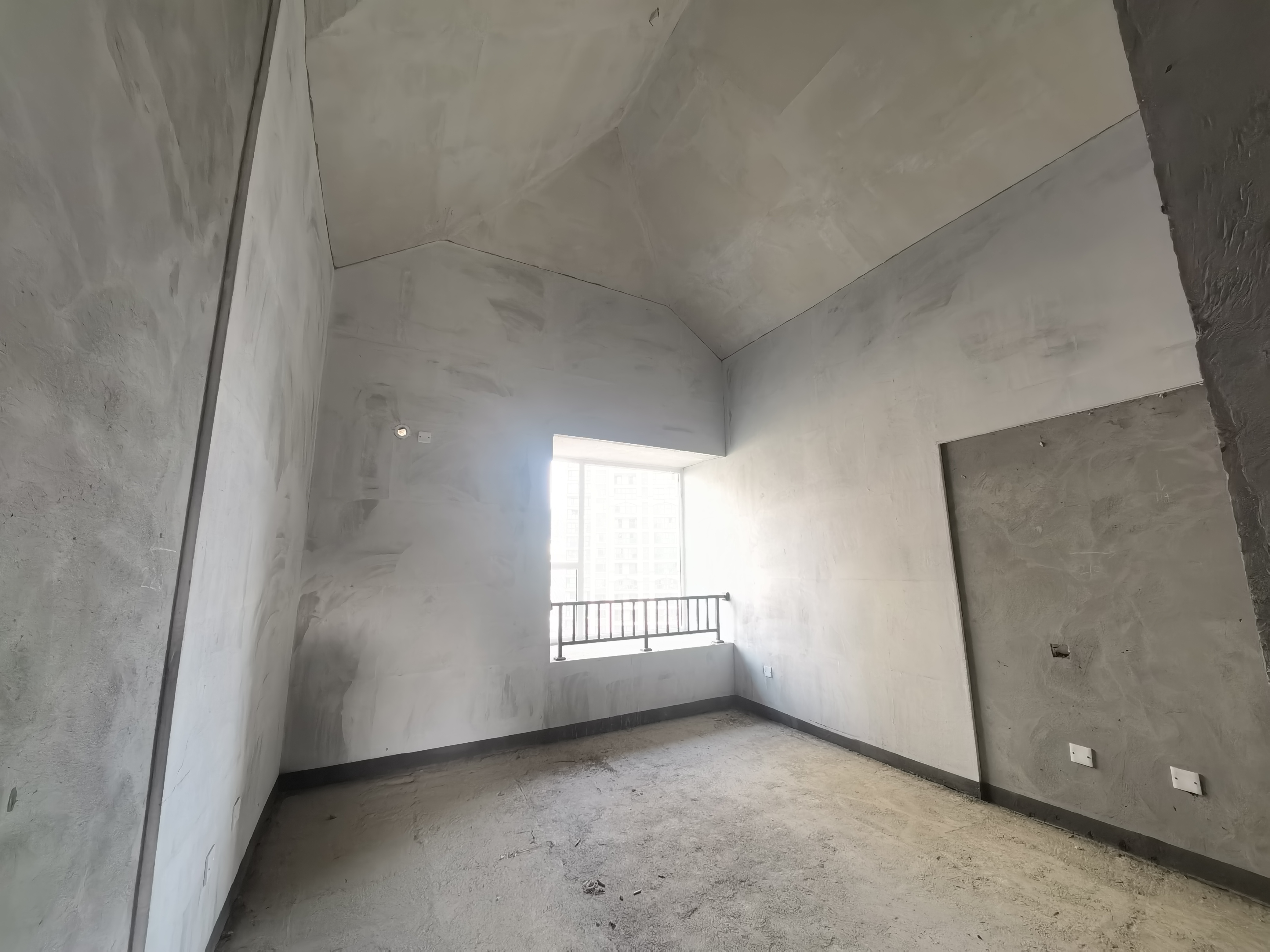 优筑 . 欧洲城，4室2厅2卫，177.84㎡，售价83.80万 二手房