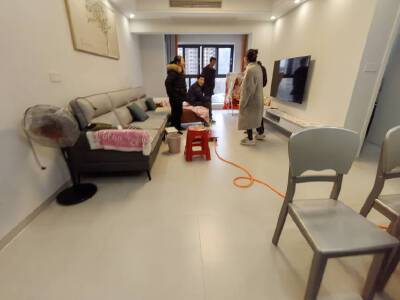 优筑·阅江洲，3室2厅2卫，104㎡，售价75万