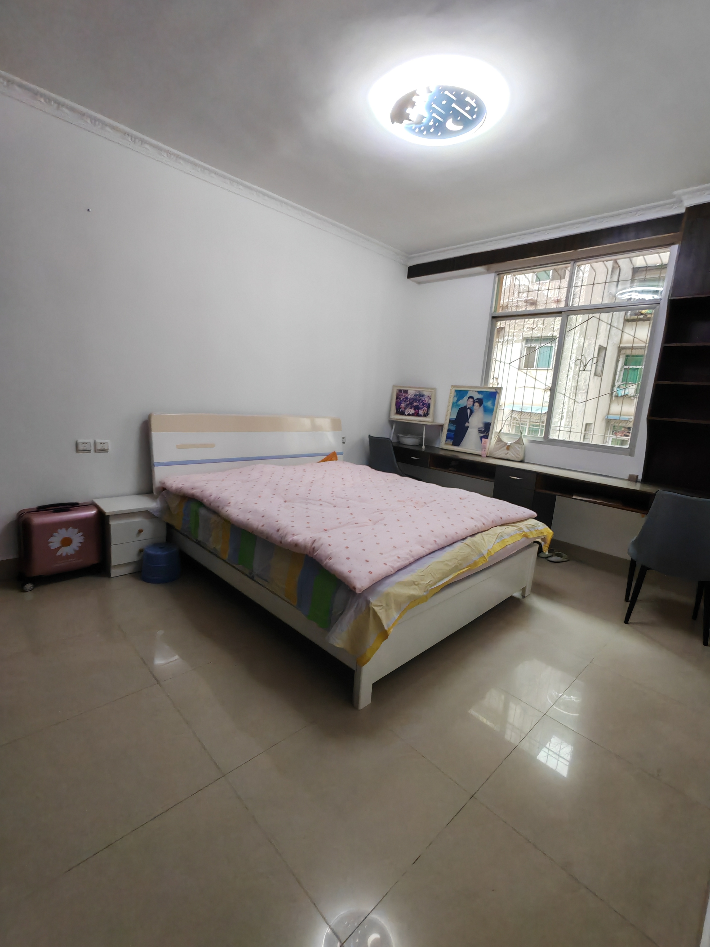 柳津桥西津苑小区，3室2厅2卫，125.00㎡，售价35.00万 二手房