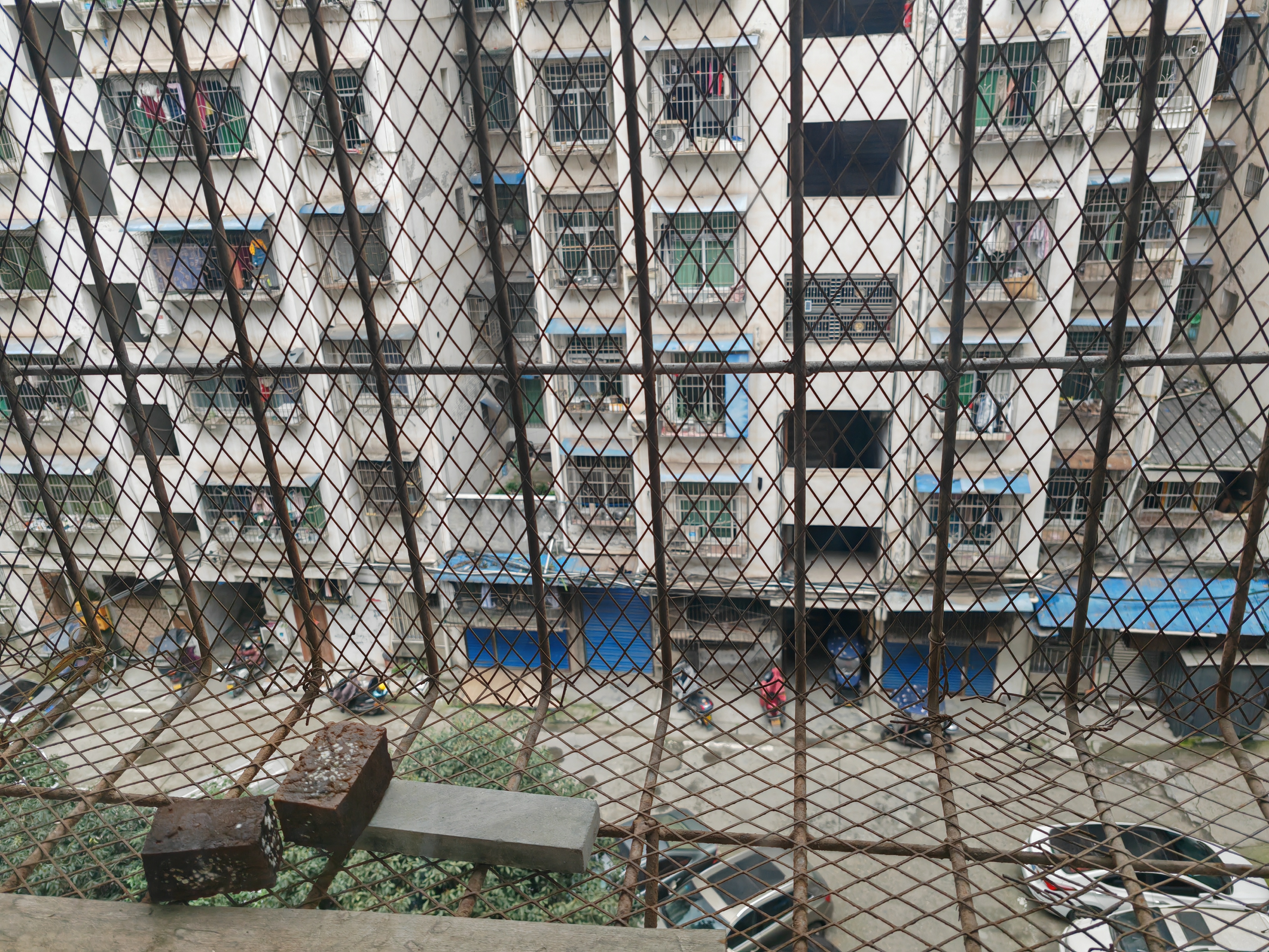 柳津桥西津苑小区，3室2厅2卫，125.00㎡，售价35.00万 二手房