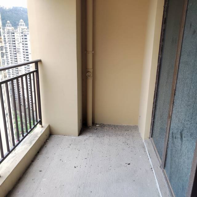 乐湾御府，3室2厅2卫，96㎡，售价31万 二手房