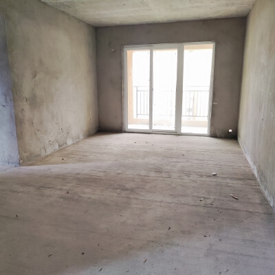 乐湾御府，3室2厅2卫，96㎡，售价31万