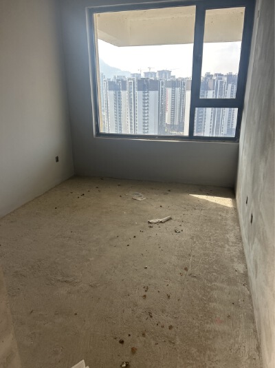 云城书香美邸，4室2厅8卫，98㎡，售价52万