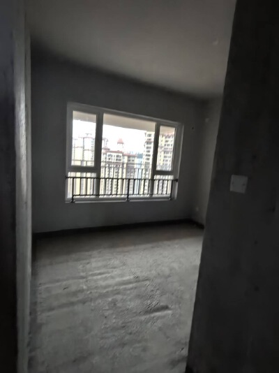 优筑 . 欧洲城，3室2厅2卫，116㎡，售价55万