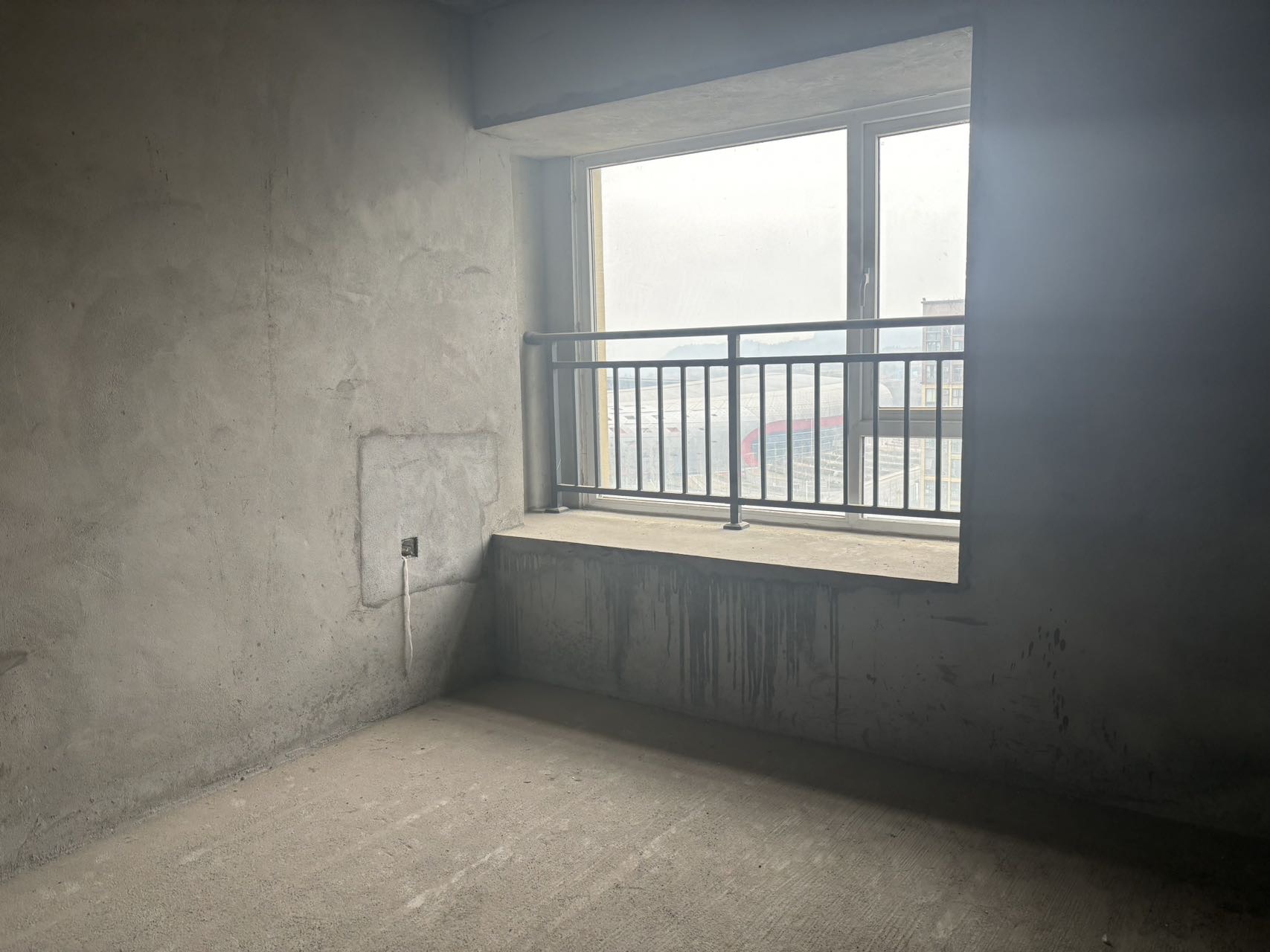 棠湖十里书香，4室2厅3卫，135㎡，毛坯，售价65万 二手房