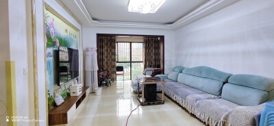 江南尚城一期，3室2厅2卫，118㎡，售价65万