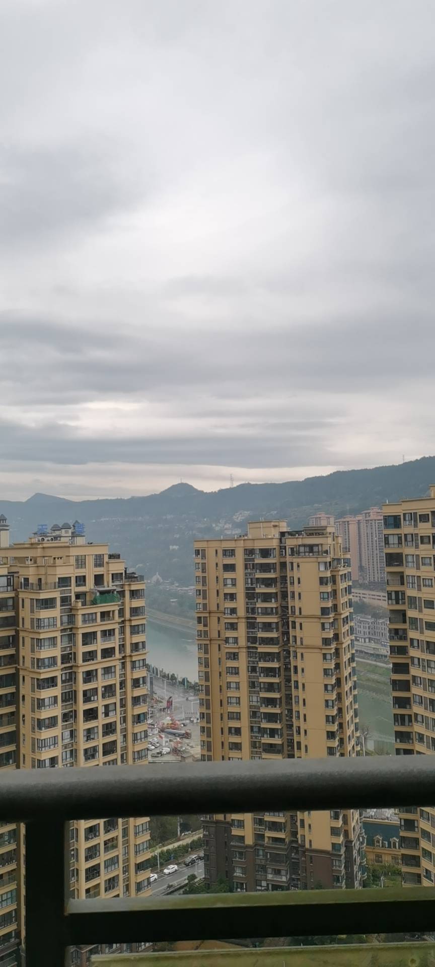 北宸天骄，3室2厅2卫，160㎡，售价85万 二手房