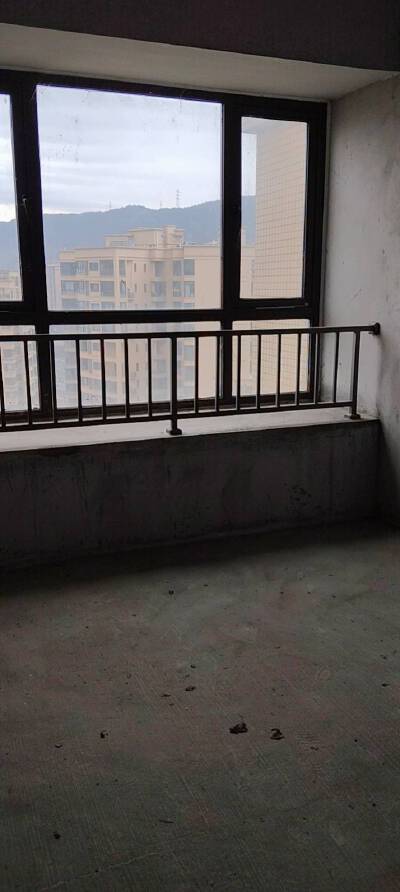 北宸天骄，3室2厅2卫，160㎡，售价85万