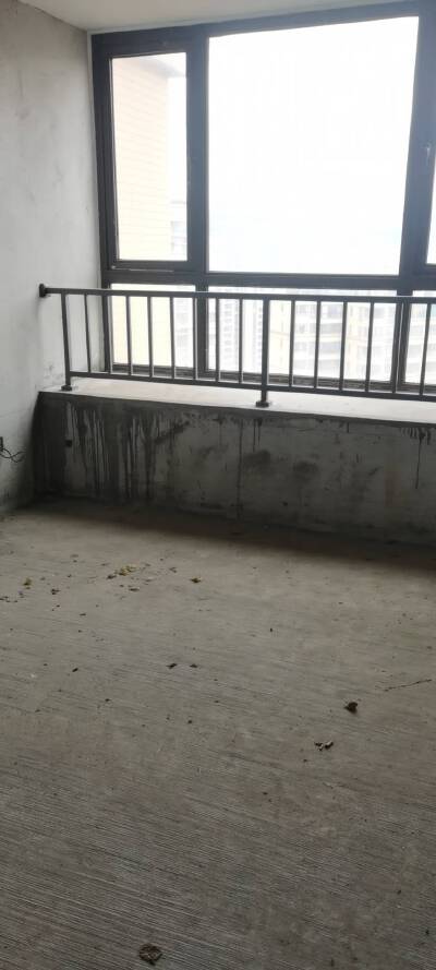 北宸天骄，3室2厅2卫，160㎡，售价85万